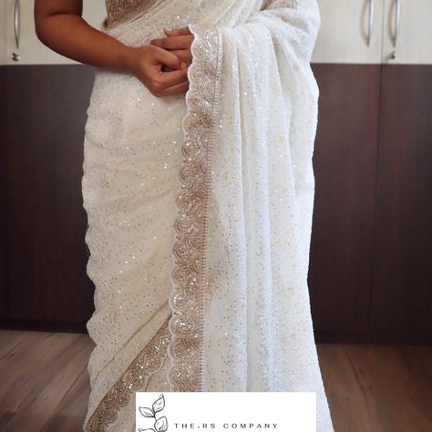 ~AARISH~ Presenting AARISH from our exquisite Chikankari collection! Embrace elegance with this stunning saree featuring a Sabyasachi-inspired scallop-style border on pure khaddi georgette silk. The intricate chikankari work on a pristine white base, adorned with a luxurious golden border, makes this piece a timeless beauty. Comes with a stitched blouse for a perfect finish...🕊️ {Pre Order 4/8 Weeks •Dm For Purchase/Enquiries} ~Please note: The product colour may appear lighter or darker d... White Designer Saree Party Wear, Chikankari White Saree, White Saree Look For Wedding, Off White Saree Look, White Embroidery Saree, Sabyasachi Borders, White Saree Aesthetic, White Chikankari Saree, White Saree Look