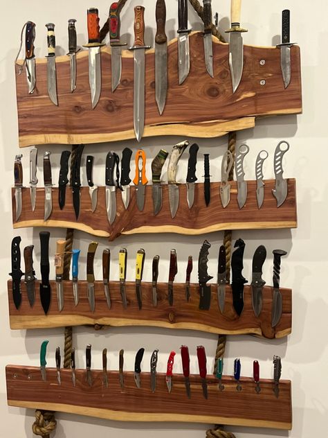 Hunting Room Design, Pocket Knife Display, Knife Display Case, Reloading Room, Knife Display, Gear Room, Home Inspo Living Room, Home Inspo Cozy, Hunting Room