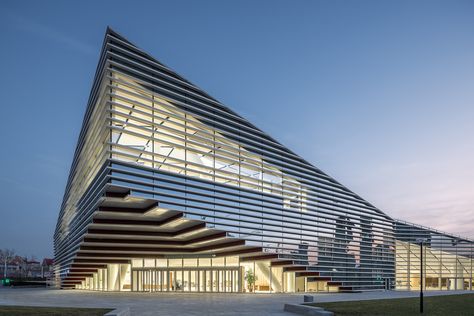 Haier Global Creative Research Centre,Cantilever Grey Space at Main Entrance of the Building. Image © Kai Wang Cantilever Architecture, Retail Facade, Facade Lighting, Architecture Building Design, Research Centre, Amazing Buildings, Building Facade, Unique Architecture, Zaha Hadid