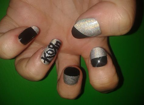 My own hand painted design - the world's best band - Korn Korn Band Nails, Korn Nail, Korn Band, Band Nails, Korn, Paint Designs, World's Best, Acrylic Nails, Nail Designs