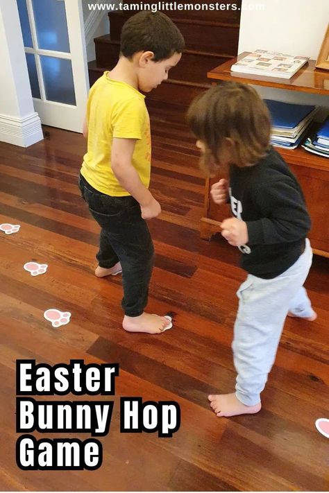 Easter Bunny Hop game. A fun way for toddlers and preschoolers to burn off some extra energy. Perfect for developing gross motor skills this Easter. #easter #grossmotor #toddler #preschool Gross Motor Activity, Play Based Learning Activities, Gross Motor Activities, Kids Moves, Easy Toddler, Toddlers And Preschoolers, Toddler Play, Activity For Kids, Play Based Learning