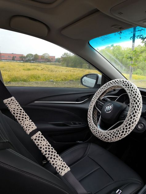 Handmade Crochet sunflower steering wheel cover soft, cozy and at the same time durable and practical. fits a standard steering wheel 14-15in diameter. It is use sustainable,eco-friendly yarn. it will be the Christmas gift,Wedding and Birthday gift for All Year. We accept custom made different color and pattern. Please feel free to contact us if you have any questions. have a blessed day Steering Wheel Cover Boho, Steering Wheel Cover Crochet, Wheel Cover Crochet, Crochet Steering Wheel, Car Interior Diy, Hippie Car, Girly Car Accessories, Car Deco, Girl Car