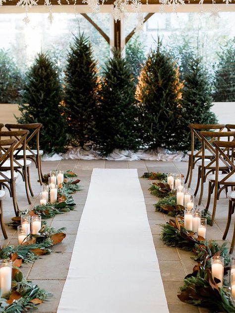 Winter Wedding Ceremony, Christmas Wedding Themes, Christmas Wedding Inspiration, Wedding Stills, Boda Diy, Winter Wedding Decorations, December Wedding, Winter Wedding Inspiration, Winter Wonderland Wedding