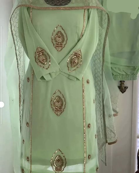 Pista Colour, Hand Work Suit, Ladies Suits Indian, Simple Indian Suits, Boutique Suit, Suits For Women Indian, Suit Punjabi, Punjabi Suits Designer Boutique, Embroidery Suit