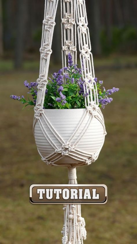 Macrame Plant Holders Diy, Diy Macrame Plant Hanger Without Ring, Plant Holder Macrame Diy, No Ring Macrame Plant Hanger, Hanging Plant Macrame Tutorial, Free Macrame Plant Hanger Patterns Diy, Diy Hanging Planter Macrame Tutorials, Hanger Plant Macrame, Macrame Plants Diy