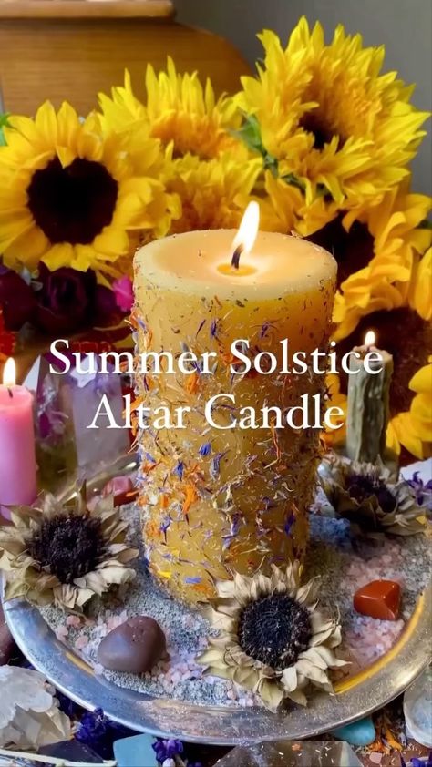 Summer Solstice Candles, Summer Solstice Stonehenge, Summer Solstice Altar Ideas, Litha Altar Summer Solstice, Litha Ritual Summer Solstice, Litha Decorations Diy, Summer Solstice Ideas, Litha Recipe, Summer Solstice Party Decorations