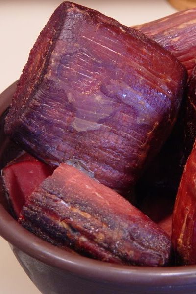 Dry Cured Meat, Dried Venison Recipe, Dried Meat Recipe, Dried Beef Recipes, Curing Meat, Cured Meat Recipes, Dried Meat, Dried Beef, Homemade Sausage Recipes