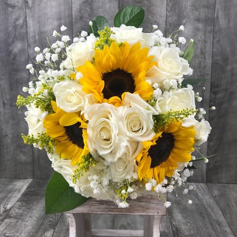 Sunflower With White Roses, Sunflower And White Rose Wedding Bouquet, Sunflowers White Roses, Sunflowers And White Roses Bouquet, White And Sunflower Bouquet, White Roses And Sunflower Bouquet, Sunflower White Rose Bouquet, Bride Bouquets Sunflowers, White Roses With Sunflowers