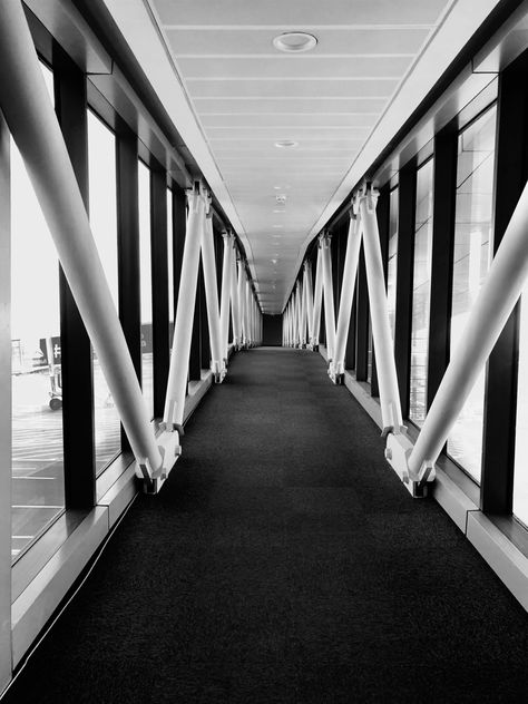 Airport Hallway, Airport Boarding Gate, Airport Gate, Airport Pictures, Airport Aesthetic, Black Aesthetic, Gate, Travel Tips, Vision Board