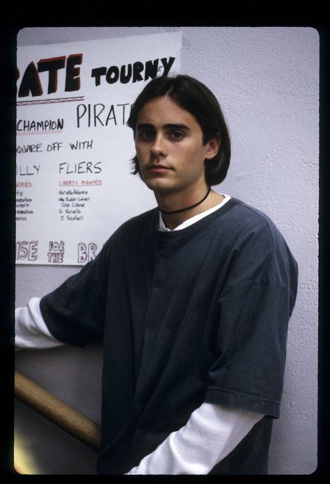 Daniel Desario, 90s Hairstyles Men, 2000s Boys, 90s Men, 90s Hairstyles, Hairstyles Ideas, Style Mistakes, Long Hair Styles Men, Jared Leto