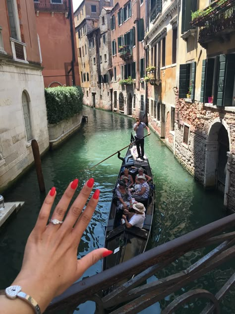 Venice Proposal, Italy Proposal, Island Photoshoot, Venice Boat, Venice Wedding, Acne Studio, Proposal Photos, Europe Outfits, Greek Island