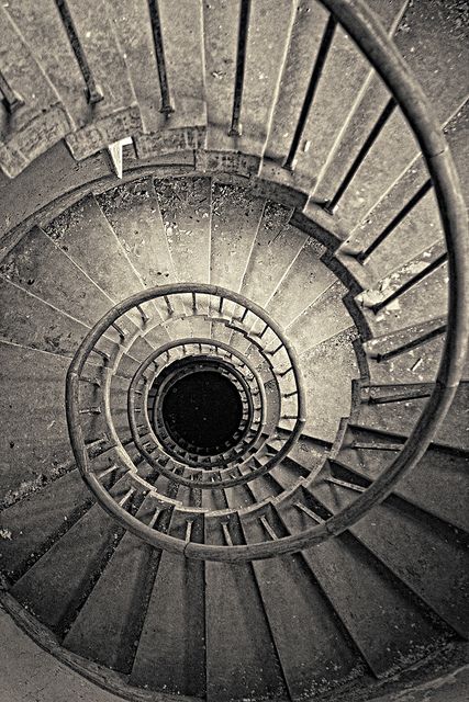 Downward Spiral Art, Spiral Staircase Photography, Painting Of Stairs, Never Ending Stairs, Infinite Stairs, Spiraling Staircase, Stairs Art, Symmetry Photography, Stair Art