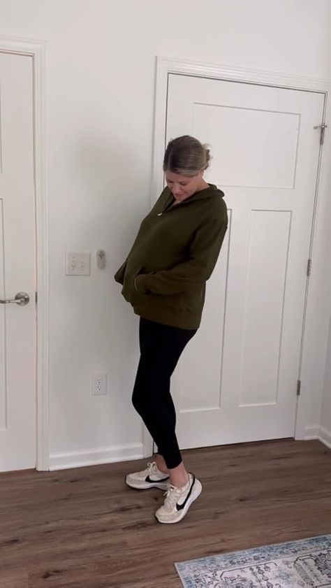 Check out this video The cutest and comfiest maternity sweatshirt! #maternity #maternityfashion from Marlee Kimbrough | Mom Must Haves & More Mom Must Haves, Maternity Sweatshirt, Mom Fashion, Mom Style, Maternity Fashion, Holiday Dresses, The Cutest, Date Night, Must Haves