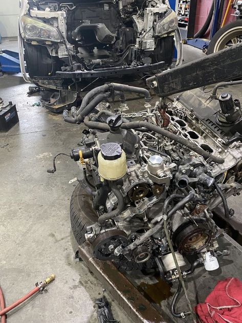 Replacing the engine on an Infiniti QX56. Chess Aesthetic Dark, Nolan Sawyer, Sawyer Aesthetic, Aesthetic Chess, Car Mechanic Garage, Chess Aesthetic, Mechanics Aesthetic, Player Aesthetic, Dark Academy Aesthetic