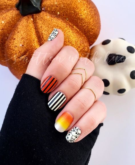 Colorstreet Halloween Mixed Mani, Color Street All Fired Up Combo, Gigi Nails, Color Street Nails Combos Fall 2022, Color Street Halloween Nails 2022, Colorstreet Fall Mixed Mani 2022, Halloween Nail Colors, Nail Polish Strips, Dipped Nails