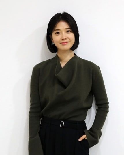 Semi Bob Haircut, Square Bob Haircut, Lee Joo Young Hair, Square Bob, Haircuts Designs, Hairstyles Long Hair, Ulzzang Short Hair, Hairstyle Girl, Haircut For Women