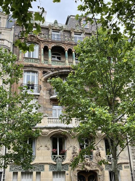 The world Art Nouveau | 29 Avenue Rapp, Paris, France | Facebook The Architect, World Art, Paris France, Art Nouveau, Paris, France, Architecture, The World, Art