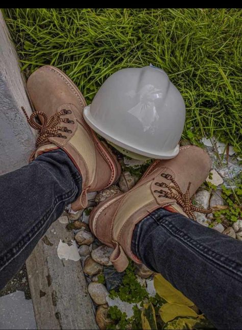 Handyman Aesthetic, Construction Worker Aesthetic, Builder Aesthetic, Civil Engineering Aesthetic, Engineer Aesthetic, Engineering Aesthetic, Engineer Girl, Ing Civil, Career Vision Board