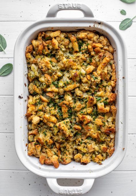 Rosemary Stuffing, Best Stuffing Recipe, Best Stuffing, Thanksgiving Plates, Bread Dishes, Herb Stuffing, Turkey Stuffing, Thanksgiving Stuffing, Fridge Door