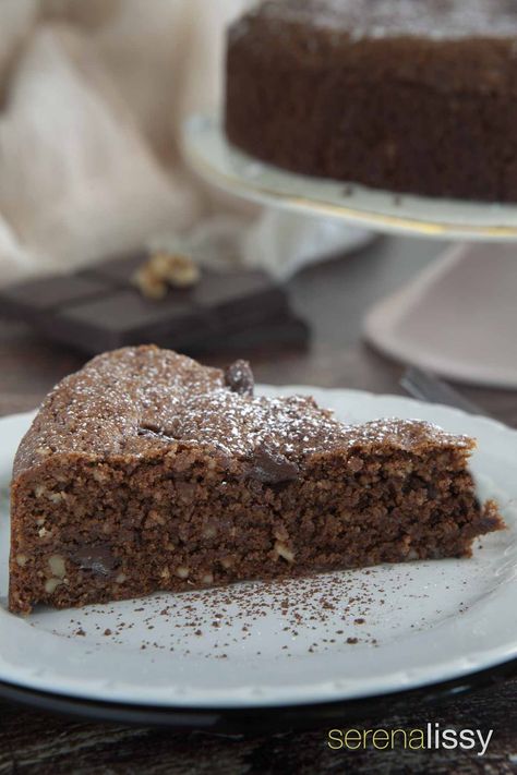 Italian Chocolate Walnut Cake (Torta di Noci) - Serena Lissy Italian Walnut Cake, Walnut Chocolate Cake, Almond Chocolate Cake, Easy Quick Cake Recipes, Recipes With Walnuts In It, Chocolate Nut Cake, Chocolate Walnut Cake, Walnut Cake Recipe, Date And Walnut Cake