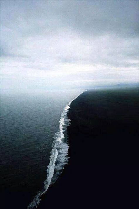 This is very cool :) where the Atlantic and Pacific ocean meet :) Alaska Wallpaper, Two Oceans Meet, Alaskan Malamute Puppies, Gulf Of Alaska, Alaska Photography, Cruise Outfits, North Sea, Skagen, Oh The Places Youll Go