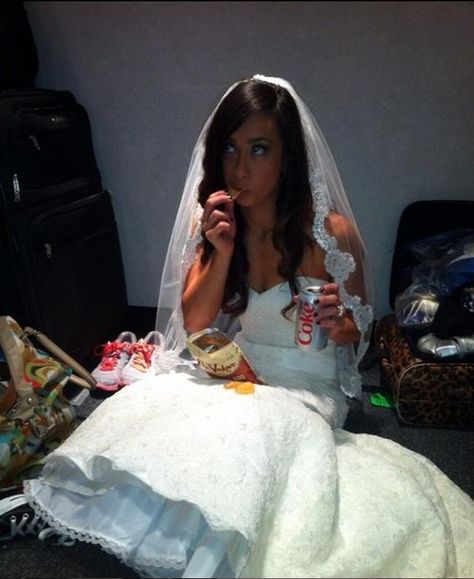 AJ in wedding dress eating chips and drinking soda Cm Punk Aj Lee, Wwe Wedding, Wwe Aj Lee, Aj Lee And Cm Punk, The Black Widow, Aj Lee, Randy Orton, Alexa Bliss, Wwe Diva