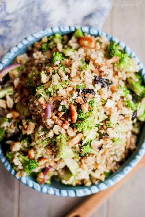 Best Rice Salad Recipe, Pomegranite Salad, Asian Broccoli, Maple Vinaigrette, Broccoli And Rice, Brown Rice Salad, Rice Salad Recipes, Edamame Salad, Wild Rice Salad