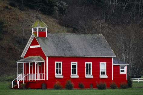 . Schoolhouse Exterior, One Room Schoolhouse, Red School House, Gender Differences, Red Houses, Country School, Old School House, School Doors, School House