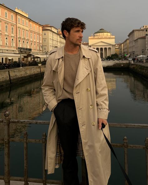 Springish in the Mediterranean 💆🏻‍♂️ Instagram Lifestyle, Old Money Style, February 13, Layering Outfits, Loose Outfit, Lifestyle Fashion, The Mediterranean, Men Winter, Fall Winter Outfits