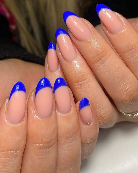 𝙉𝘼𝙄𝙇𝙎 𝘽𝙔 𝘼𝙈𝙔 | Electric blue tips 🤩 Price: £35 ____________________ #bluetips #frenchmanicure #naturalnails #nailsnailsnails #nailitdaily… | Instagram French Blue Nails Design, Electric Blue French Nails, Electric Blue French Tips, Nails Blue Electric, Electric Blue French Tip Nails, Blue Tip Nails French Manicures, Blue Electric Nails, Electric Blue Nails Design, Fun French Tip Nails