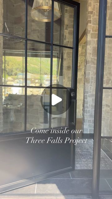 Take a look inside our #threefallsproject
🤍🤍🤍

Build @splitrockcustomhomes & @grovehomesutah
Arch @stevetiek Becki Owens Design, Tennessee House, Becki Owens, Cabin Ideas, Fall Projects, Inspo Board, Barndominium, New Builds, Lake House