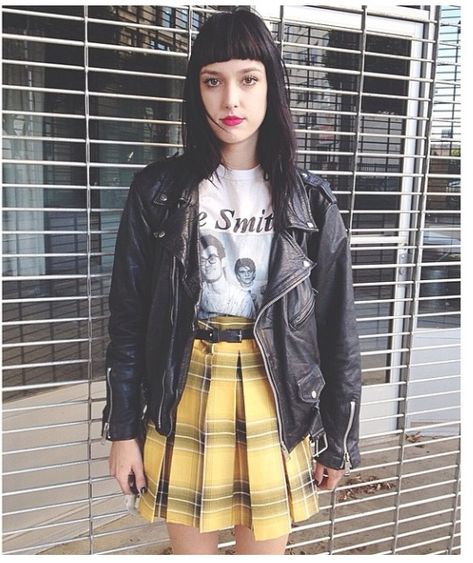 Deandri 'Nancy' yellow plaid skirt Yellow Plaid Skirt, Formal Fashion Women, Buster Keaton, Estilo Grunge, Plaid Skirt, Glam Rock, Soft Grunge, Fashion Over 50, Black Leather Jacket