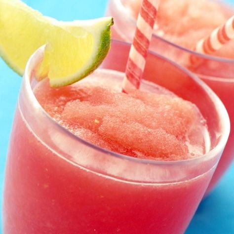 Frozen watermelon virgin margaritas Virgin Margaritas, Watermelon Vodka Drinks, Virgin Margarita, Frozen Watermelon, Watermelon Margarita, Fruity Drinks, Watermelon Recipes, Margarita Recipes, Ww Recipes