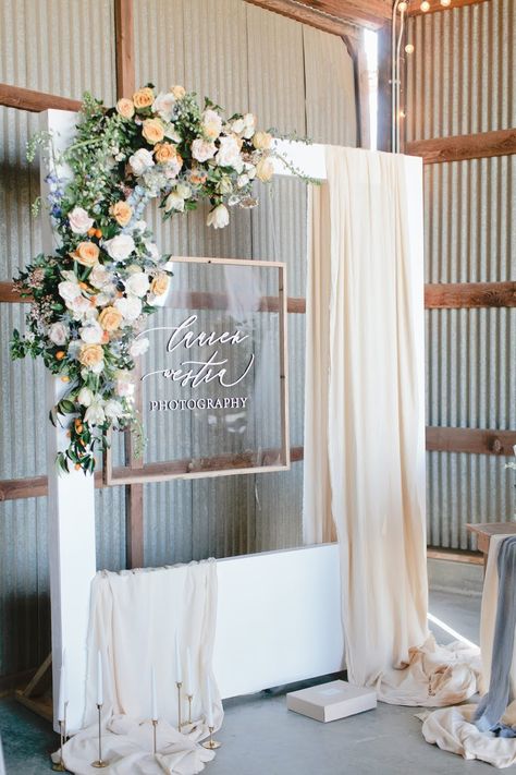 Bridal Booth Display Ideas, Bridal Expo Photography Booth Ideas, Wedding Photography Booth Bridal Show, Wedding Vendor Booth Bridal Show Display Ideas, Wedding Show Florist Booth, Bridal Show Table Ideas, Photographer Bridal Show Booth, Bridal Show Ideas, Wedding Showcase Booth