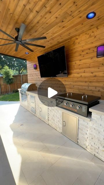 Buildometry on Instagram: "How could you not love this patio cover transformation?!?!   #design #patio #backyard #construction #outdoorliving #beforeandafter #patiotransformation #outdoorkitchen" Backyard Ideas With Pool Outdoor Kitchen Patio Design, Outdoor Kitchen Covered Patio, Back Patio Ideas Covered, Backyard Covered Patio Designs, Grill Patio Ideas, Skoolie Design, Outdoor Covered Patio Ideas, Patios Ideas Backyard, Covered Patio With Outdoor Kitchen