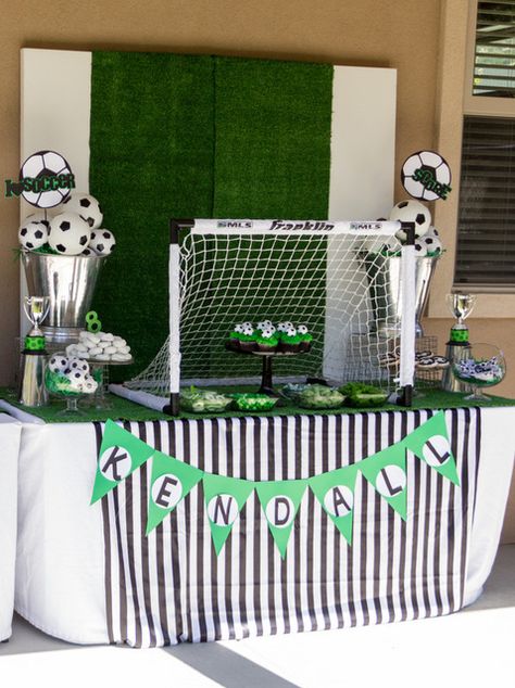 Soccer Party  Party by Bash Party Styling  #soccer #desserttable  http://www.facebook.com/BashCandyDessertBuffets Soccer Banquet, Soccer Theme Parties, Hockey Birthday, Soccer Birthday Parties, Boys Soccer, Soccer Theme, Sports Birthday Party, Football Birthday Party, Soccer Birthday