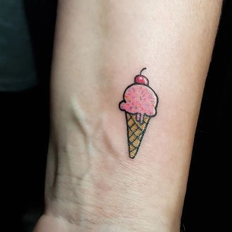 50 Amazingly Small Micro Tattoos That Make a Big Impression | Micro Tattoos A teeny-tiny tattoo can make an outsized impact. Take a look at these stunning micro tattoos. Culture Tiny Ice Cream Tattoo, Small Ice Cream Cone Tattoo, Ice Cream Tattoo Ideas, Ice Cream Tattoo Small, Food Tattoo Ideas, Ice Cream Cone Tattoo, Unforgettable Tattoo, Tatts Ideas, Ice Cream Tattoo