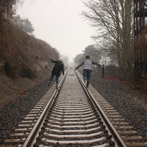 two person walking on the train rail photo – Free Rail Image on Unsplash Train Tracks Photography, Person Running, Head In The Sand, Saving Your Marriage, Train Tracks, Good Jokes, Senior Photos, Fun Easy, Hd Photos