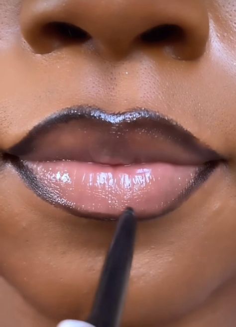 How To Do Black Lip Liner, Lip Combos With Black Liner, Lip Lining Black Women, Lip Combos For Black Women Small Lips, Black Lip Liner Tutorial, Lip Liners For Brown Skin, Brown And Black Lip Combo, Brown Lip Liner Tutorial, Lip Combo For Dark Lips