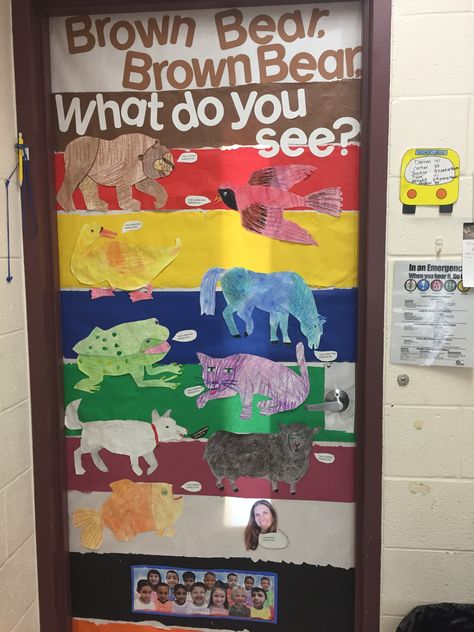 Brown Bear Door Decoration, Brown Bear Classroom Door, Brown Bear Bulletin Board, Door Decoration Preschool, Bear Bulletin Board Ideas, Bear Bulletin Board, Brown Bear Brown Bear, Spring Board, Bear Brown