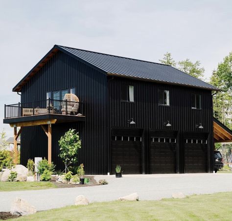 Black shop barn Black Shop House Exterior, Black Metal Commercial Building, Shop On Bottom House On Top, Matte Black Barndominium, Black Garage Exterior, Black Metal Siding Exterior, Black Barndominium Interior, Black Metal Building Homes, Black Shop House