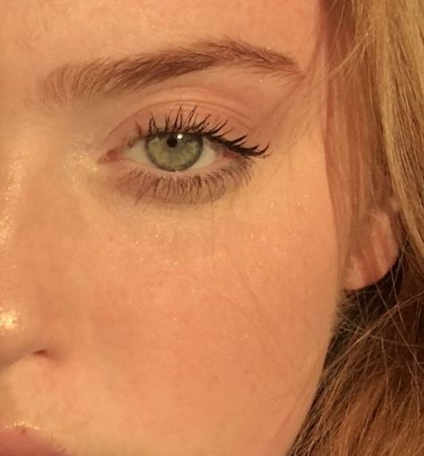 Green Eyes Aesthetic Girl, Desired Eyes, Green Eyes Girl, Green Eyes Aesthetic, Pretty Green Eyes, Beautiful Green Eyes, Eye Green, Twisted Series, Green Eye