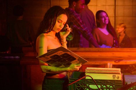 Zoe Kravitz Style, Zoe Isabella Kravitz, Zoë Kravitz, Thomas Doherty, Band Rock, Zoe Kravitz, I'm With The Band, High Fidelity, Amazon Prime Video