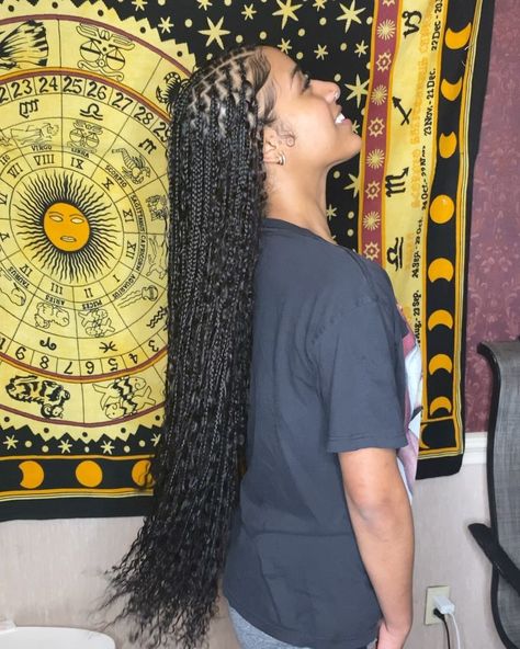 Amina on Instagram: “Obsessed with this #gypsybraids install on this absolutely stunning devee (goddess)😍😍 they are incredibly lightweight and easy to take care…” Goddess Box Braids Hairstyles, Drop Braids, Birthday Braids, Protective Braids, Twist Cornrows, Braided Hairstyles For Black Women Cornrows, Faux Locs Hairstyles, Boring Hair, Braided Hairstyles For Black Women