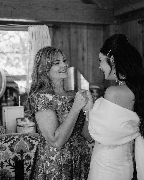 Mother Daughter Wedding Day Candid Moments Mum Walking Daughter Down The Aisle, Mother Daughter Wedding Pictures, Mom Daughter Wedding Photos, Mom And Daughter Wedding Pictures, Mother Of The Bride Pictures, Mother Daughter Wedding Photos, Mom Daughter Photos, Mother Daughter Wedding, Daughter Photo Ideas