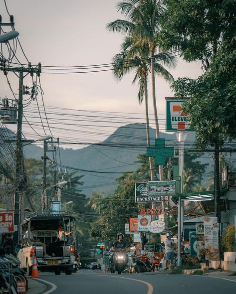 Jan De Rycke 📍Thailand | Back to where it all started, hello Koh Chang 🏝️ #kohchang #kohchangisland #thailand #thailand_allshots #kaibae #canonphotography… | Instagram Koh Chang Thailand, Thailand Travel Aesthetic, Bangkok Aesthetic, Thailand Motorcycle, Thailand City, Thailand Aesthetic, Koh Lanta Thailand, Thailand Backpacking, Koh Chang