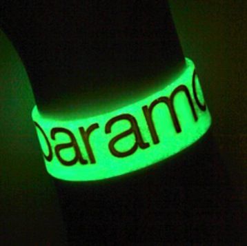 Glow in the dark Paramore bracelet Paramore Merch, Fueled By Ramen, Glow Bracelets, Rubber Bracelets, Band Merch, Paramore, Wristbands, Matching Bracelets, Headband Hairstyles