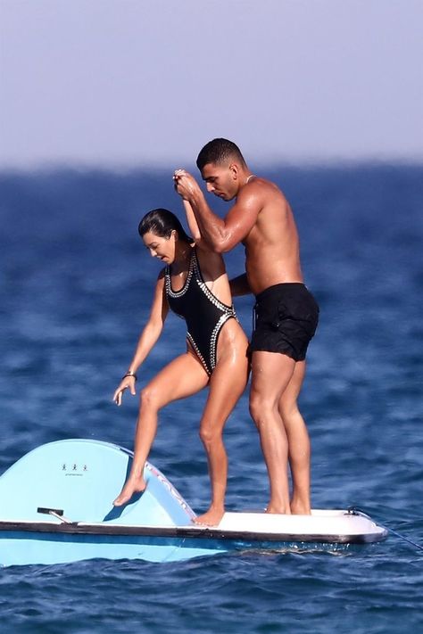 Kourtney Kardashian Is on Vacation With Her Rumored Boyfriend and Her Swimsuit Is So Extra Kourtney Kardashian 2018, Younes Bendjima, Estilo Kardashian, Kourtney Kardashian Style, Chic Swimsuit, Kardashian Family, Baywatch, Kardashian Style, Kardashian Jenner