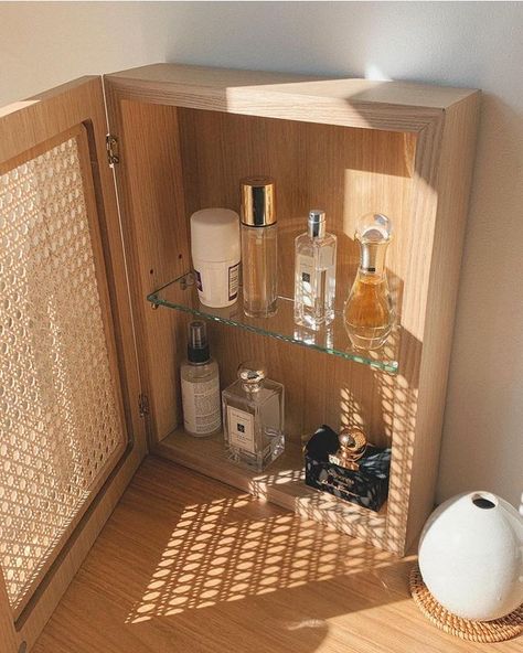 Travel Perfume Storage, Perfume Cupboard, Perfume Storage Ideas, Perfume Closet, Perfume Cabinet, Minimalistic Furniture, Makeup Space, Perfume Organizer, Fragrance Storage