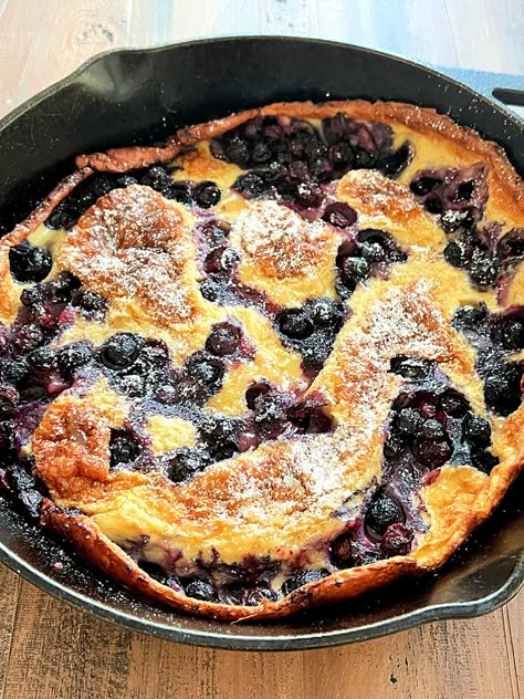 Blueberry Lemon Dutch Baby - The Foodie Physician Blueberry Dutch Baby, Chef John Recipes, Dutch Babies, Dutch Baby Recipe, Easy Breakfasts, German Pancakes, Brunch Items, Dutch Baby Pancake, Chef John